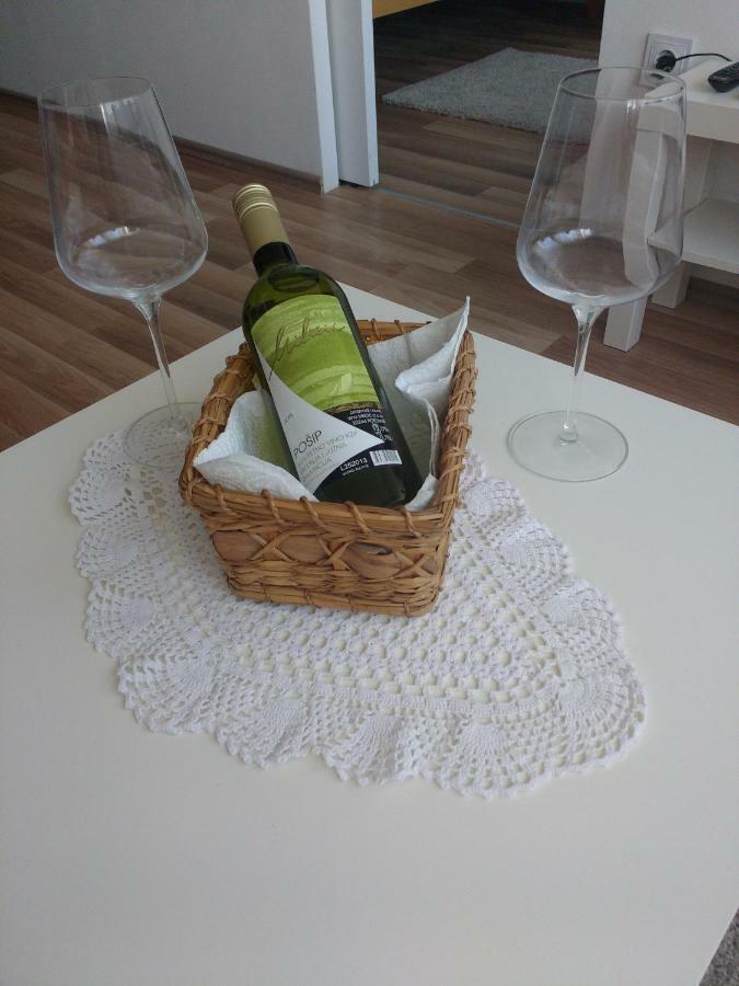 Meridian Apartment , 300M To Bus Terminal, Fast Wifi & Airport Transf Zagreb Exterior foto
